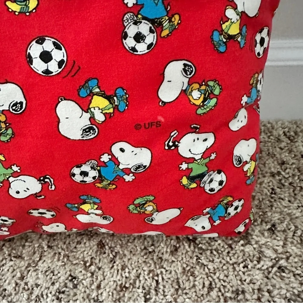 VTG 2000s Peanuts Snoopy UFS Soccer Player Handmade Pillow 14” RARE FABRIC